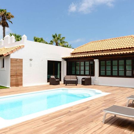 Villa Relax Deluxe Private Pool Corralejo By Holidays Home Екстериор снимка