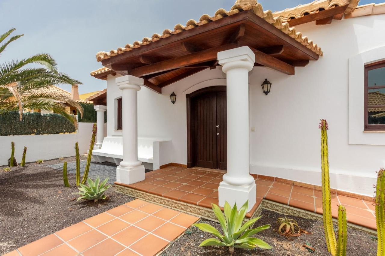 Villa Relax Deluxe Private Pool Corralejo By Holidays Home Екстериор снимка